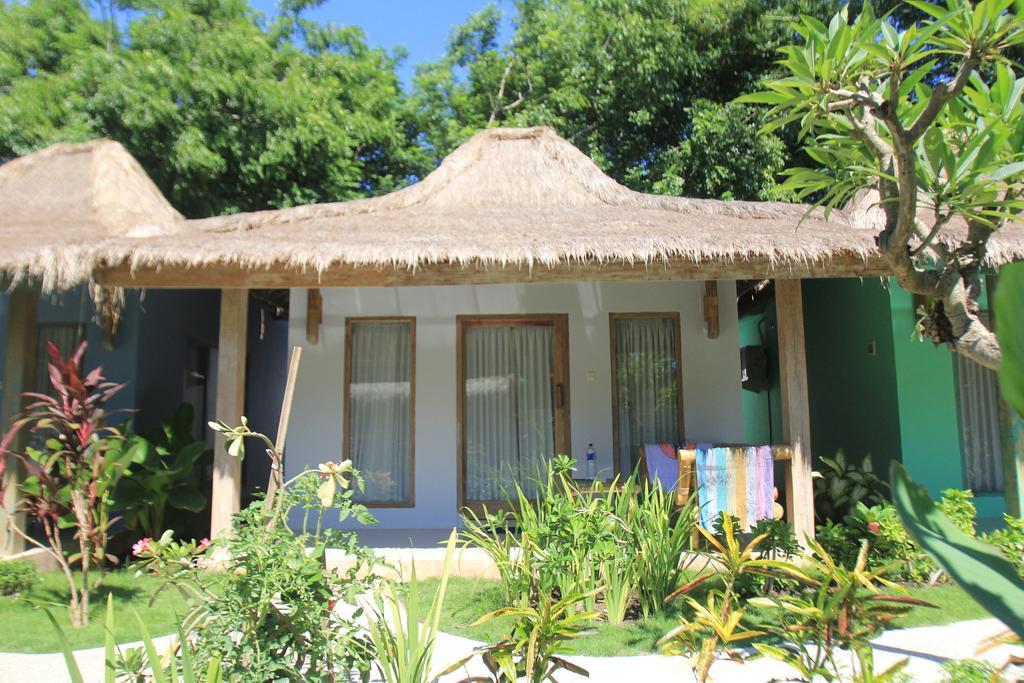 גילי טרוונגן Maha Putri Bungalows מראה חיצוני תמונה