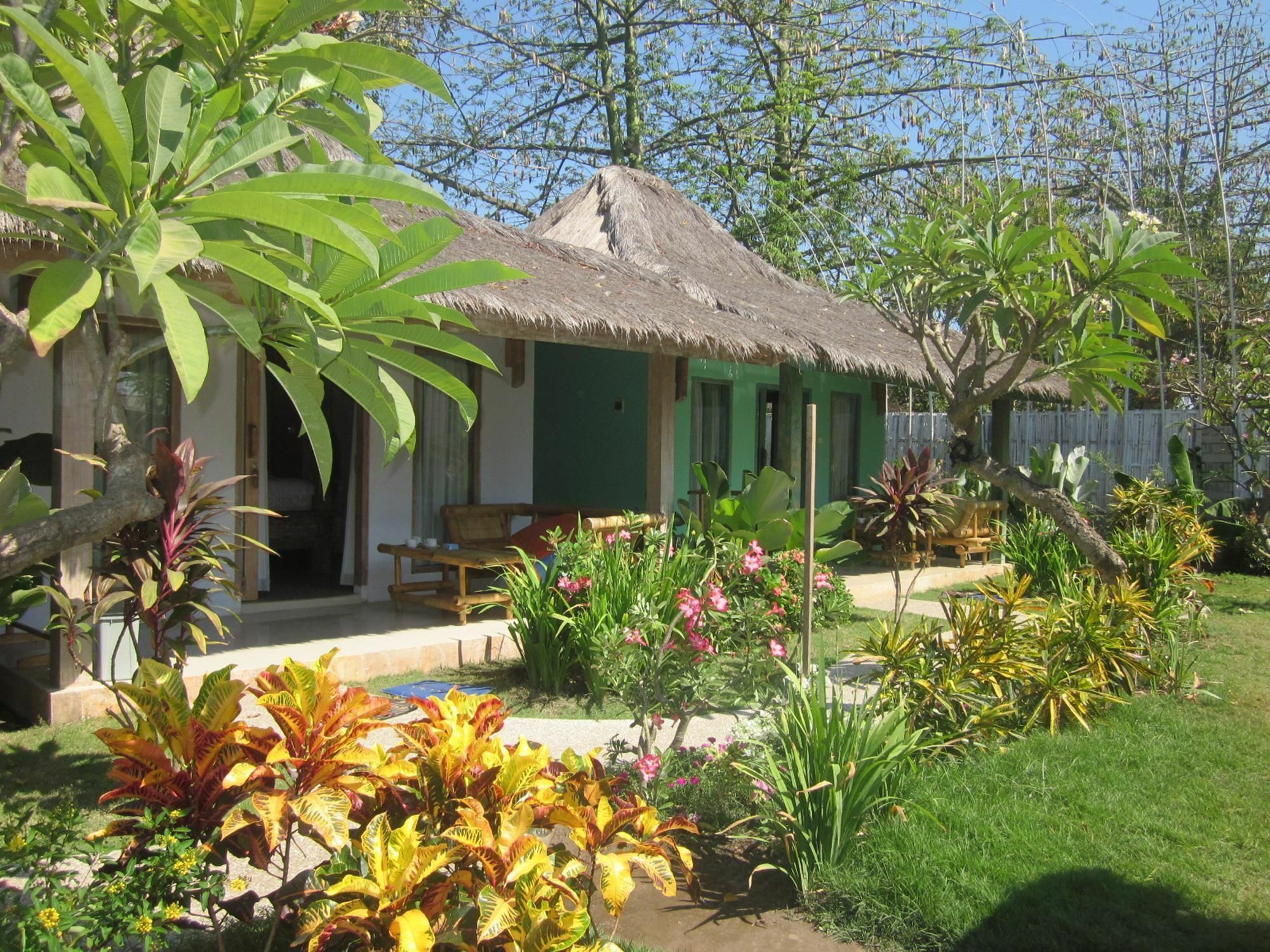 גילי טרוונגן Maha Putri Bungalows מראה חיצוני תמונה