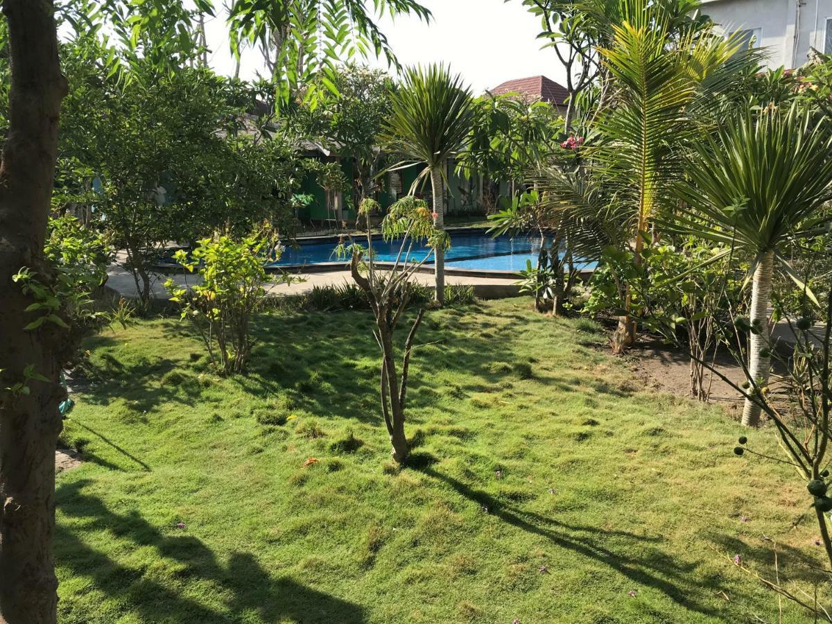 גילי טרוונגן Maha Putri Bungalows מראה חיצוני תמונה